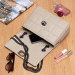 Torebka skórzana wizytowa Tiphaine Beżowa - obrazek 4