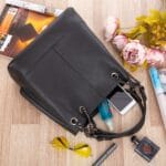 Elegancka torebka ze skóry naturalnej Perla Czarna Genuine Leather - obrazek 9